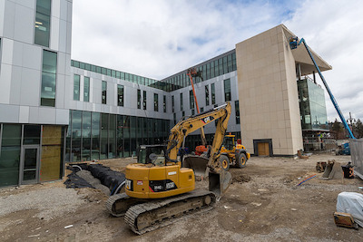 Construction of the Mike Ilitch School of Business in the District Detroit